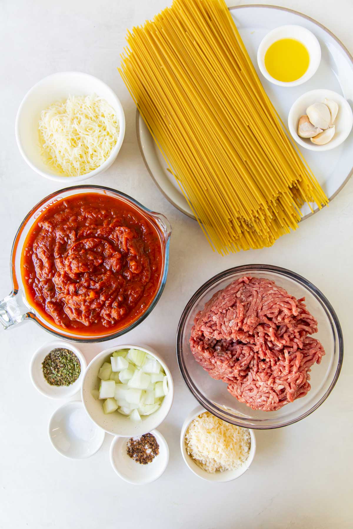 Ingredients for baked spaghetti recipe.