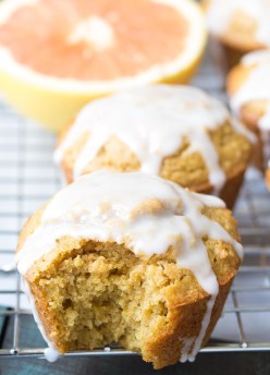 Whole Grain Grapefruit Ricotta Muffins. Healthy, hearty oat muffins with a sweet grapefruit glaze. Freezer friendly for make ahead breakfasts and snacks! | www.kristineskitchenblog.com
