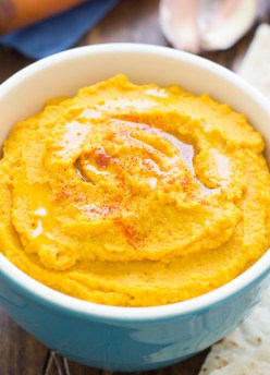 Roasted Carrot and Garlic Hummus recipe, so yummy and healthy for lunch or snack!