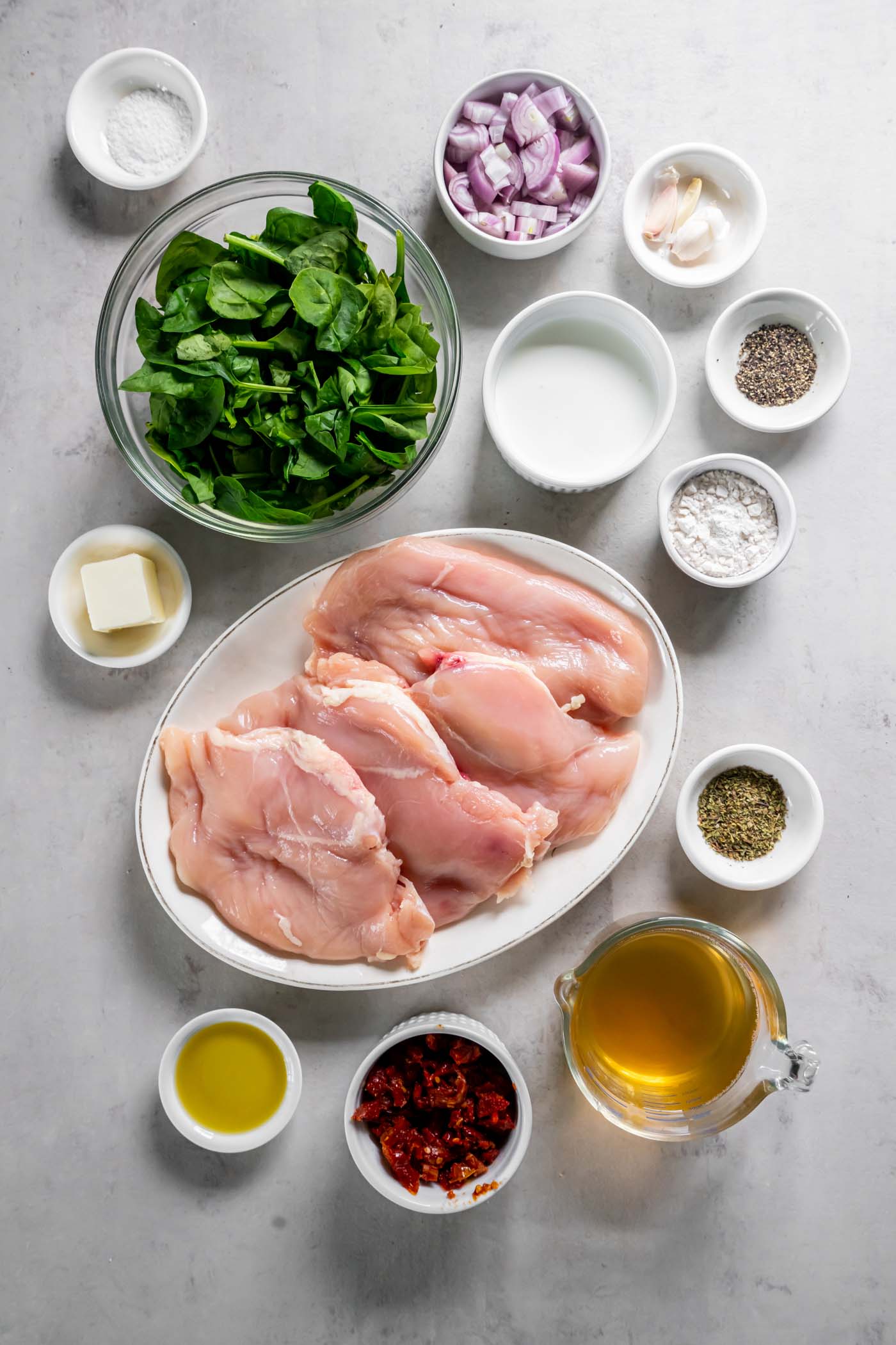 Ingredients for Tuscan chicken recipe.